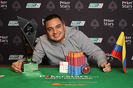 Andrés Carrillo, celebrando su triunfo [Foto: PokerStars Blog]