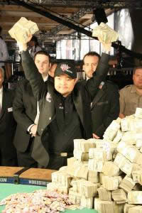 Jerry Yang es el nuevo campeón de las Series Mundiales de Poker (WSOP®)