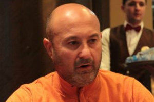 Yossi luchará por el brazalete esta madrugada